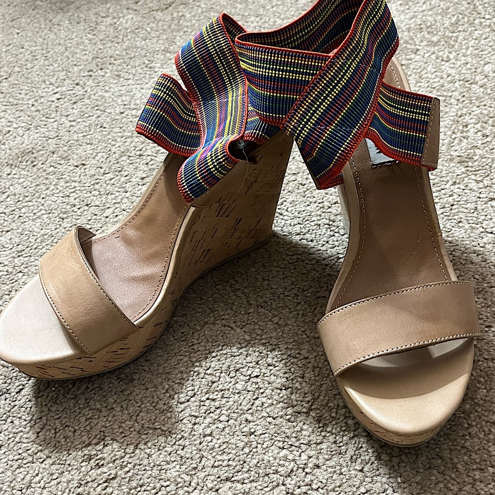 Nude Steve Madden wedge heels. 7 1/2